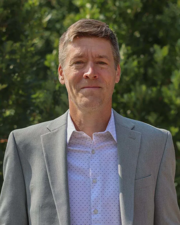 Dr. Kyle Norris 