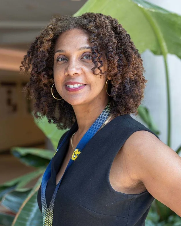 Dr. Renee Fensom 