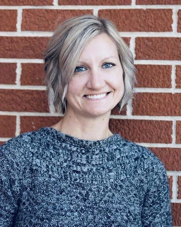 Dr. Mandie Reynolds 